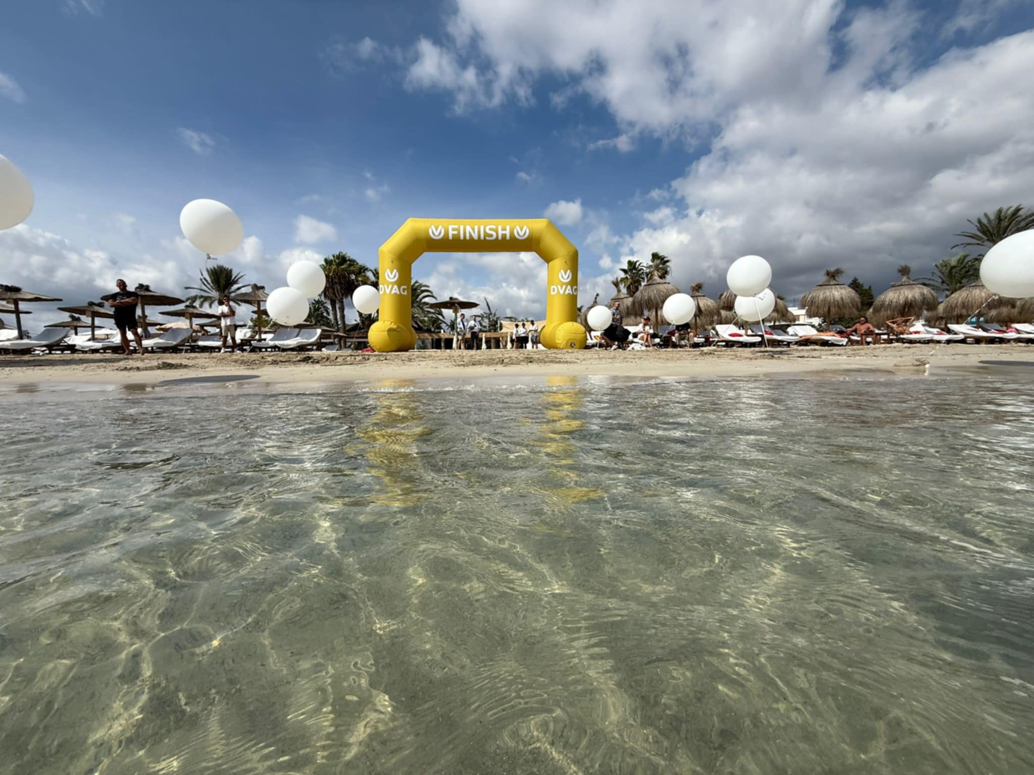 DVAG hilft e.V. - Menschen brauchen Menschen